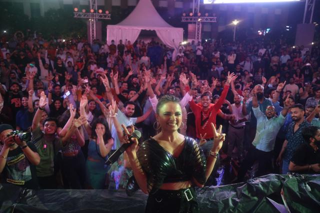 Shaheen Salmani, co-founder and lead vocalist of the band, poses with the enthusiastic crowd. Shaheen Salmani, co-founder and lead vocalist of the band, poses with the enthusiastic crowd.