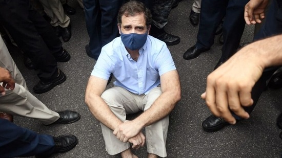 Rahul Gandhi and the other Congress MPs had gathered at Vijay Chowk to march towards the Rashtrapati Bhavan to draw the President's attention to the alleged misuse of agencies by the government, but were stopped by the police.(ANI)
