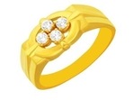 Rings for men come mostly in gold, silver and platinum plating. &nbsp;&nbsp;