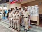 Begur police busted a drug smuggling racket on Tuesday. Accused were hiding drugs Pushpa style under the metal floor of their truck. (Image source: @DCPSEBCP/Twitter) Begur police busted a drug smuggling racket on Tuesday. Accused were hiding drugs Pushpa style under the metal floor of their truck. (Image source: @DCPSEBCP/Twitter)