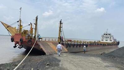 The vessel, M.V.Infralink-III, is estimated to be worth ₹30 crore. (HT Photo) The vessel, M.V.Infralink-III, is estimated to be worth ₹30 crore. (HT Photo)