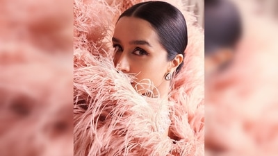 Shraddha Kapoor flaunted her elegant look as she looked straight into the camera and struck a captivating pose for the camera. (Instagram/@shraddhakapoor) Shraddha Kapoor flaunted her elegant look as she looked straight into the camera and struck a captivating pose for the camera. (Instagram/@shraddhakapoor)