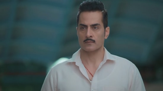 Sudhanshu Pandey as Vanraj in a still from Anupamaa.&nbsp;