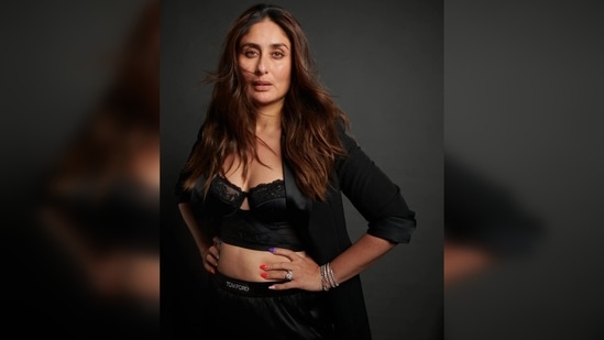 Kareena Kapoor is in the mood for black laced bra and a purple