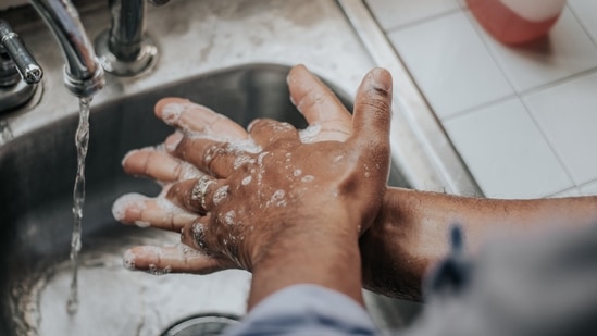Practice good hygiene: You need to practice good hygiene to protect yourself from disease. Do not share toothbrushes, razors and needles. Wash your hands with soap and water every time you go to the toilet and before and after eating. Drink clean and boiled water (Unsplash).