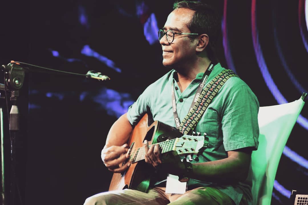 Musician Susmit Sen studied BA (Hons) Economics at Hansraj College.