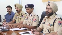 Ludhiana police commissioner Kaustubh Sharma (centre) addressing mediapersons regarding the recovery of drugs. (HT Photo)
