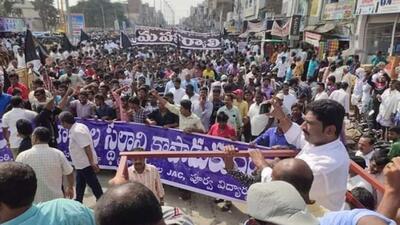 After a two-year-long legal battle, the farmers got a favourable judgement from the high court in March this year, with the court declaring that Amaravati will remain the only capital of Andhra and that the government has no competence to change the same. (HT Photo) After a two-year-long legal battle, the farmers got a favourable judgement from the high court in March this year, with the court declaring that Amaravati will remain the only capital of Andhra and that the government has no competence to change the same. (HT Photo)
