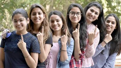 The new Election Commission rule will enable youngsters before they turn 18 to file advance application for enrolment. (HT File Photo) The new Election Commission rule will enable youngsters before they turn 18 to file advance application for enrolment. (HT File Photo)