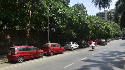 Mumbai, India - July 28, 2022: Proposed Pay-N-Park at Napeansea Road, in Mumbai, India, on Thursday, July 28, 2022. (Photo by Anshuman Poyrekar/ Hindustan Times) (Anshuman Poyrekar/HT PHOTO) Mumbai, India - July 28, 2022: Proposed Pay-N-Park at Napeansea Road, in Mumbai, India, on Thursday, July 28, 2022. (Photo by Anshuman Poyrekar/ Hindustan Times) (Anshuman Poyrekar/HT PHOTO)
