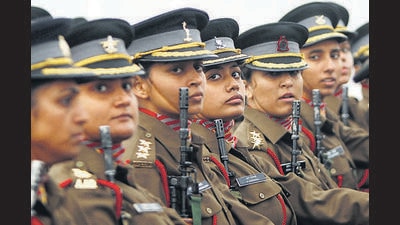 Women officer contingent of Indian Army march during the Army Day parade, 2015 (Hindustan Times)