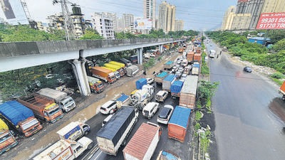 Traffic jam in Thane Praful Gangurde/HT Photo