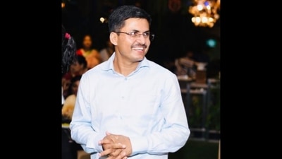 IAS Awanish Sharan's journey from being an average student to cracking UPSC CSE is inspiring. (Twitter/@AwanishSharan)