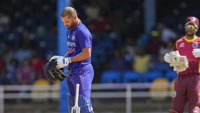 Shikhar Dhawan (AP) Shikhar Dhawan (AP)