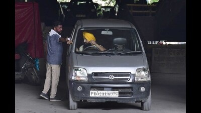 As per the new contract norms, after two hours, the charge will increase by 50% of the base fee after every two hours. (HT File)