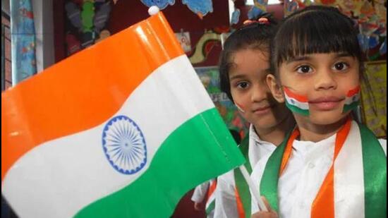 Thousands of children will come together in the national capital on August 4 to form the largest tricolour ever, a move aimed at setting a world-record. (HT PHOTO.)