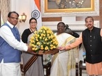 Smriti Irani met President Droupadi Murmu on Friday. Smriti Irani met President Droupadi Murmu on Friday. 