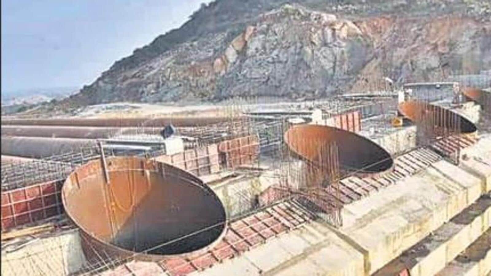 5 workers die after crane cable snaps in Telangana irrigation project