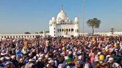 Indian and Pakistani devotees at Gurdwara Darbar Sahib in Pakistan during the opening of the Kartarpur Corridor in November 2019. (HT FIle Photo)