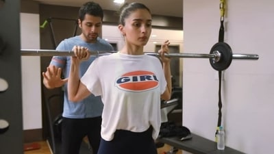 Alia Bhatt training with fitness expert Sohrab Khushrushahi.