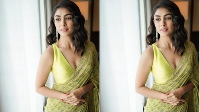 Assisted by fashion stylist Archa Mehta, Mrunal decked up in nude eyeshadow, black eyeliner, mascara-laden eyelashes, drawn eyebrows, contoured cheeks and a shade of nude lipstick. (Instagram/@mrunalthakur)