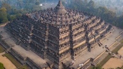 The enormous stupa of Borobudur in Java, one of the largest buildings in the Indian Ocean world and among the largest Buddhist structures ever built. (Shutterstock) The enormous stupa of Borobudur in Java, one of the largest buildings in the Indian Ocean world and among the largest Buddhist structures ever built. (Shutterstock)