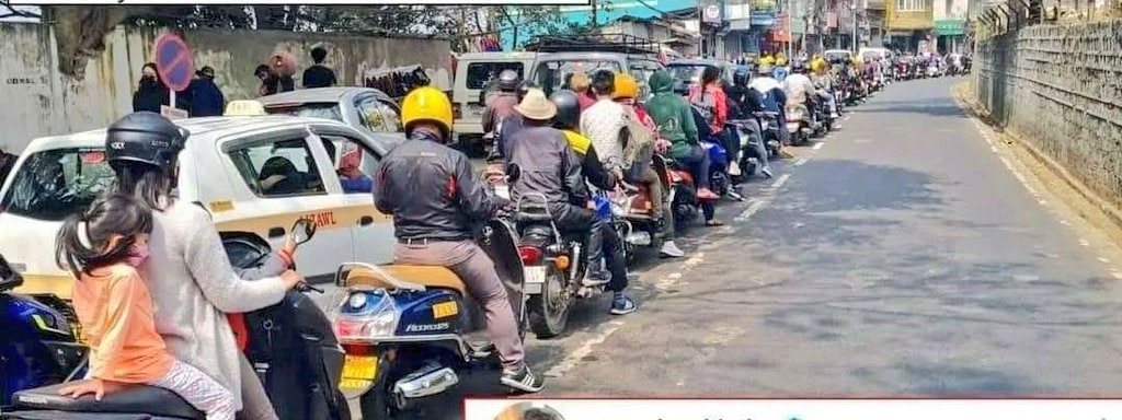Traffic discipline is well maintained in a street in Mizoram. (Image source: @DCPTrWestBCP/Twitter) Traffic discipline is well maintained in a street in Mizoram. (Image source: @DCPTrWestBCP/Twitter)