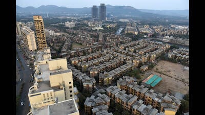 The decision to give clearance to buildings up to 50 floors in Navi Mumbai will bring in a major real estate boom in the city which has been hit since 2018. (BACHCHAN KUMAR/HT PHOTO) The decision to give clearance to buildings up to 50 floors in Navi Mumbai will bring in a major real estate boom in the city which has been hit since 2018. (BACHCHAN KUMAR/HT PHOTO)