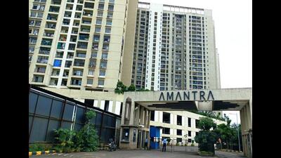 For thousands of residents of Tata Amantra, a posh housing complex at Kalyan Junction along the Bhiwandi-Mumbai-Nashik Highway, getting adequate drinking water has become a daily struggle. (PRAMOD TAMBE/HT PHOTO) For thousands of residents of Tata Amantra, a posh housing complex at Kalyan Junction along the Bhiwandi-Mumbai-Nashik Highway, getting adequate drinking water has become a daily struggle. (PRAMOD TAMBE/HT PHOTO)