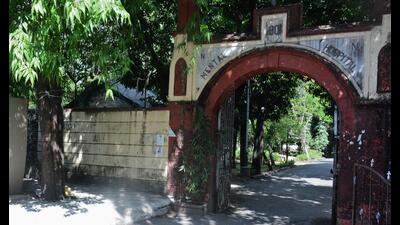 A 19-year-old boy was rescued from a dumping ground in Kalwa and admitted to Thane Mental Hospital. (HT FILE PHOTO)