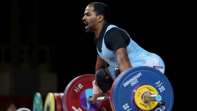 India's Gururaja Gururaja in action during the Mens 61kg weightlifting (AP)