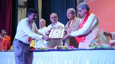 National meet of Kayastha community was held in Lucknow on Saturday, where speakers expressed concern at the community’s declining political presence. UP minister, BJP leaders and others took part. (HT PHOTO)