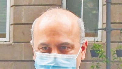The senior counsel added that having bound himself to make full and true disclosure of the whole of the circumstances within his knowledge related to the offence and to every other person concerned in its commission, the Hong Kong resident cannot now be summoned or arrested or prosecuted by the CBI (HT PHOTO) The senior counsel added that having bound himself to make full and true disclosure of the whole of the circumstances within his knowledge related to the offence and to every other person concerned in its commission, the Hong Kong resident cannot now be summoned or arrested or prosecuted by the CBI (HT PHOTO)