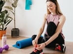 Home workout tips: Top 3 products you need, easy ways to nail 3-4 exercises (Karolina Grabowska) Home workout tips: Top 3 products you need, easy ways to nail 3-4 exercises (Karolina Grabowska)
