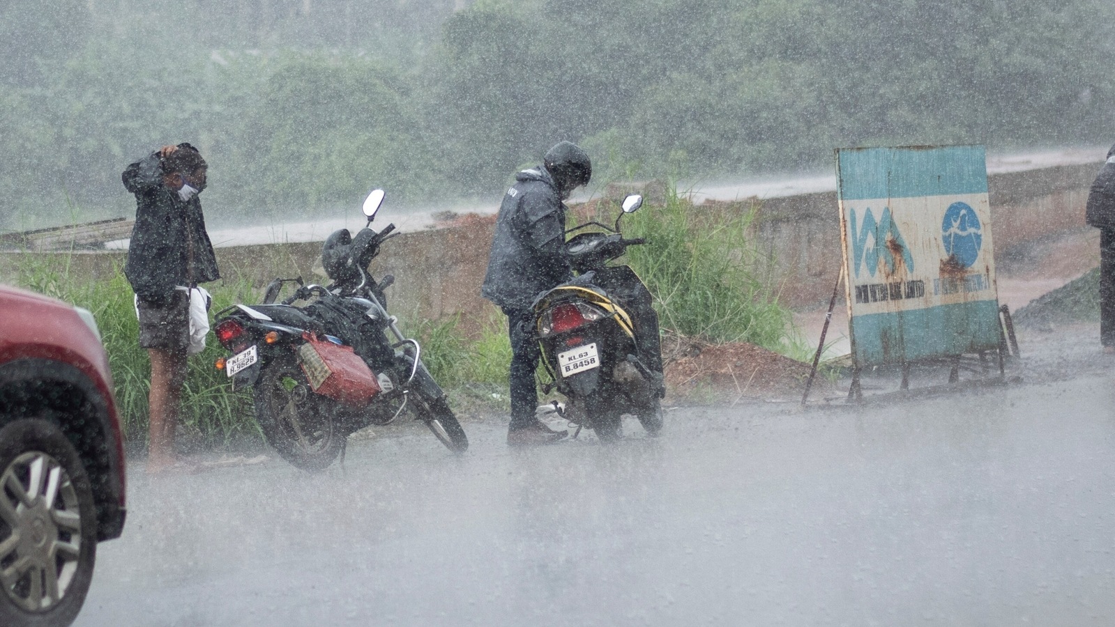 Heavy Rain Expected In Kerala Till August 4 Latest News India 