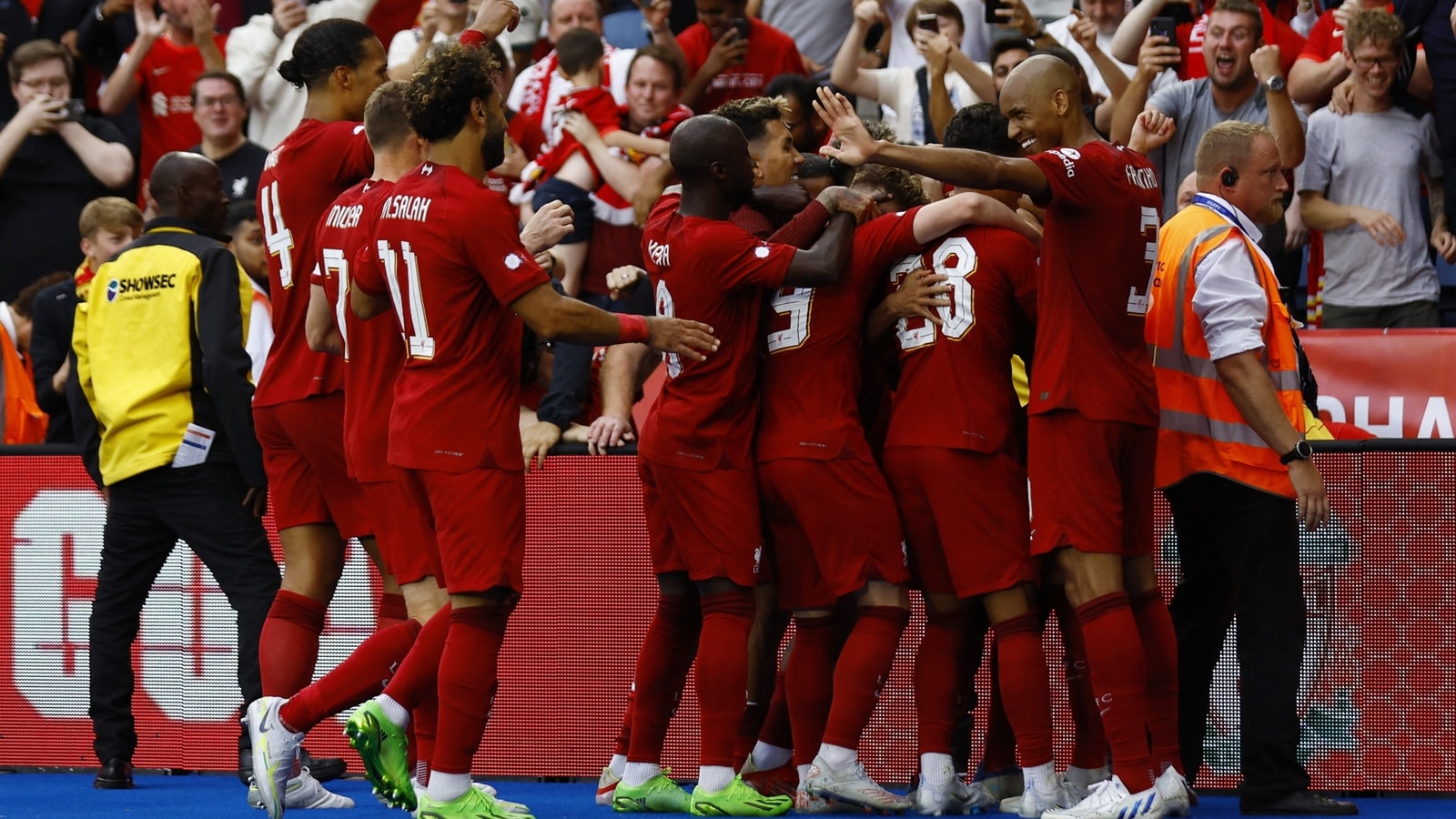 liverpool-beat-manchester-city-3-1-to-win-community-shield