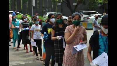 A group of doctors and medical students in Maharashtra are offering free coaching to students from poor families and rural areas to prepare them for NEET (HT FILE PHOTO) A group of doctors and medical students in Maharashtra are offering free coaching to students from poor families and rural areas to prepare them for NEET (HT FILE PHOTO)