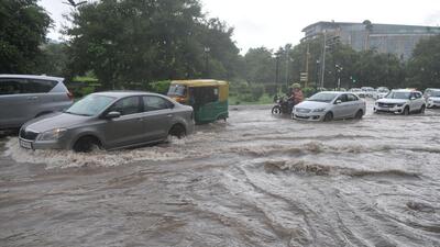 Waterlogging near JW Marriot roundabout in Chandigarh after the downpour on Sunday. (Ravi Kumar/HT) Waterlogging near JW Marriot roundabout in Chandigarh after the downpour on Sunday. (Ravi Kumar/HT)