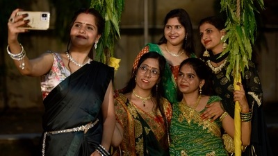 On this day, women wake up early, take a bath, wear clean clothes and fast to pray for the long life and well-being of their husbands and family members. Many unmarried women fast to get a good husband. During their fasting period, recite Hariyali Teej Katha and offer bhog prasad to Goddess Parvati and Lord Shiva and break their fast on the following day. (HT Photo/Sunil Ghosh) On this day, women wake up early, take a bath, wear clean clothes and fast to pray for the long life and well-being of their husbands and family members. Many unmarried women fast to get a good husband. During their fasting period, recite Hariyali Teej Katha and offer bhog prasad to Goddess Parvati and Lord Shiva and break their fast on the following day. (HT Photo/Sunil Ghosh)
