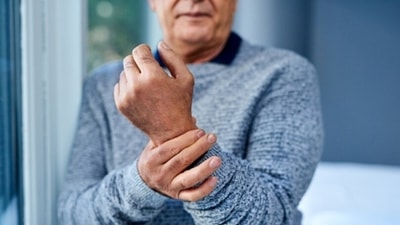 Weak handgrip strength might indicate major health issues: Study (Unsplash)