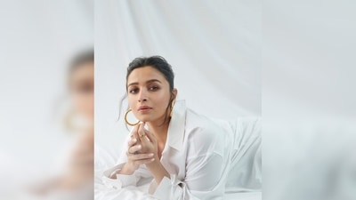 Alia Bhatt left her top shirt buttons unbuttoned for the street-style look. Her high-rise denim featured rip detailing all over. (Instagram/@aliaabhatt) Alia Bhatt left her top shirt buttons unbuttoned for the street-style look. Her high-rise denim featured rip detailing all over. (Instagram/@aliaabhatt)