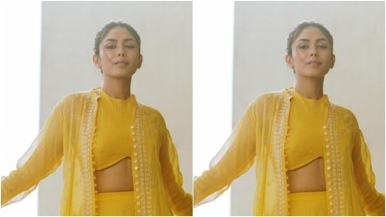 Assisted by fashion stylist Archa Mehta, Mrunal opted for a minimal makeup look to complement her attire for the day. In nude eyeshadow, black kohl, mascara-laden eyelashes, contoured cheeks and a shade of nude lipstick, she looked fashion-ready.(Instagram/@mrunalthakur)