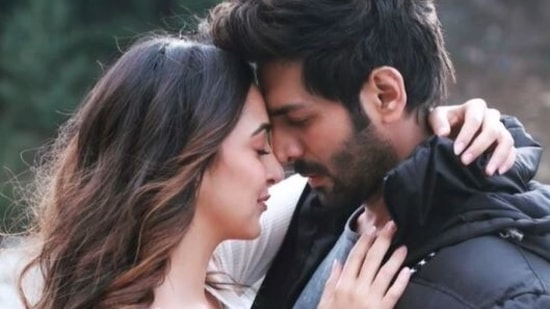 Kiara Advani and Kartik Aaryan in Satyaprem Ki Katha.