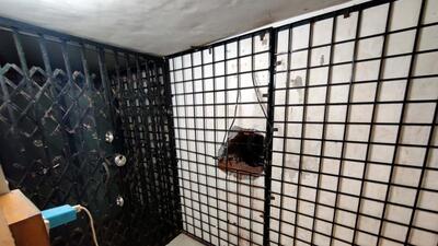 Thieves looted a jewellery shop in Pune’s Kondhwa area by drilling a hole in the common wall between a school and the shop. (HT)