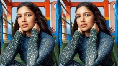 Assisted by makeup artist Sonik Sarwate, Bhumi decked up in nude eyeshadow, black winged eyeliner, contoured cheeks and a shade of nude lipstick. (Instagram/@bhumipednekar)