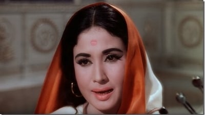 Meena Kumari once again played a tragedy queen in 1965 film Kaajal. Directed by Ram Maheshwari, the film also stars Raaj Kumar, Dharmendra, Padmini, Mumtaz, Mehmood, Durga Khote and Helen. Her character Madhavi suffers throughout the film and meets a tragic end. Meena Kumari once again played a tragedy queen in 1965 film Kaajal. Directed by Ram Maheshwari, the film also stars Raaj Kumar, Dharmendra, Padmini, Mumtaz, Mehmood, Durga Khote and Helen. Her character Madhavi suffers throughout the film and meets a tragic end. 