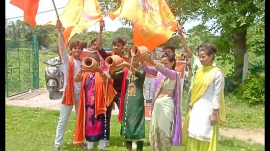 Some other activists performed the ritual on the other side of Yamuna facing the Taj Mahal. (Sourced)