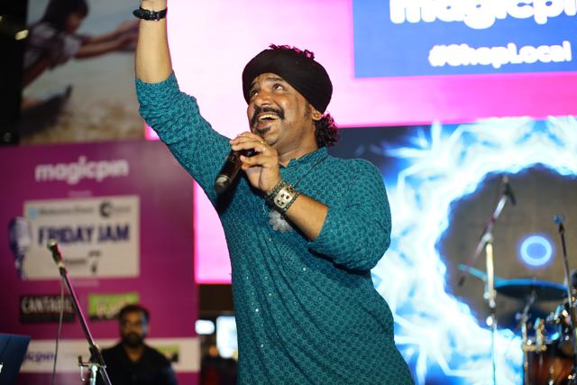 The second week saw the crowd grooving to Rajasthani folk music by Kutle Khan Project. The second week saw the crowd grooving to Rajasthani folk music by Kutle Khan Project.