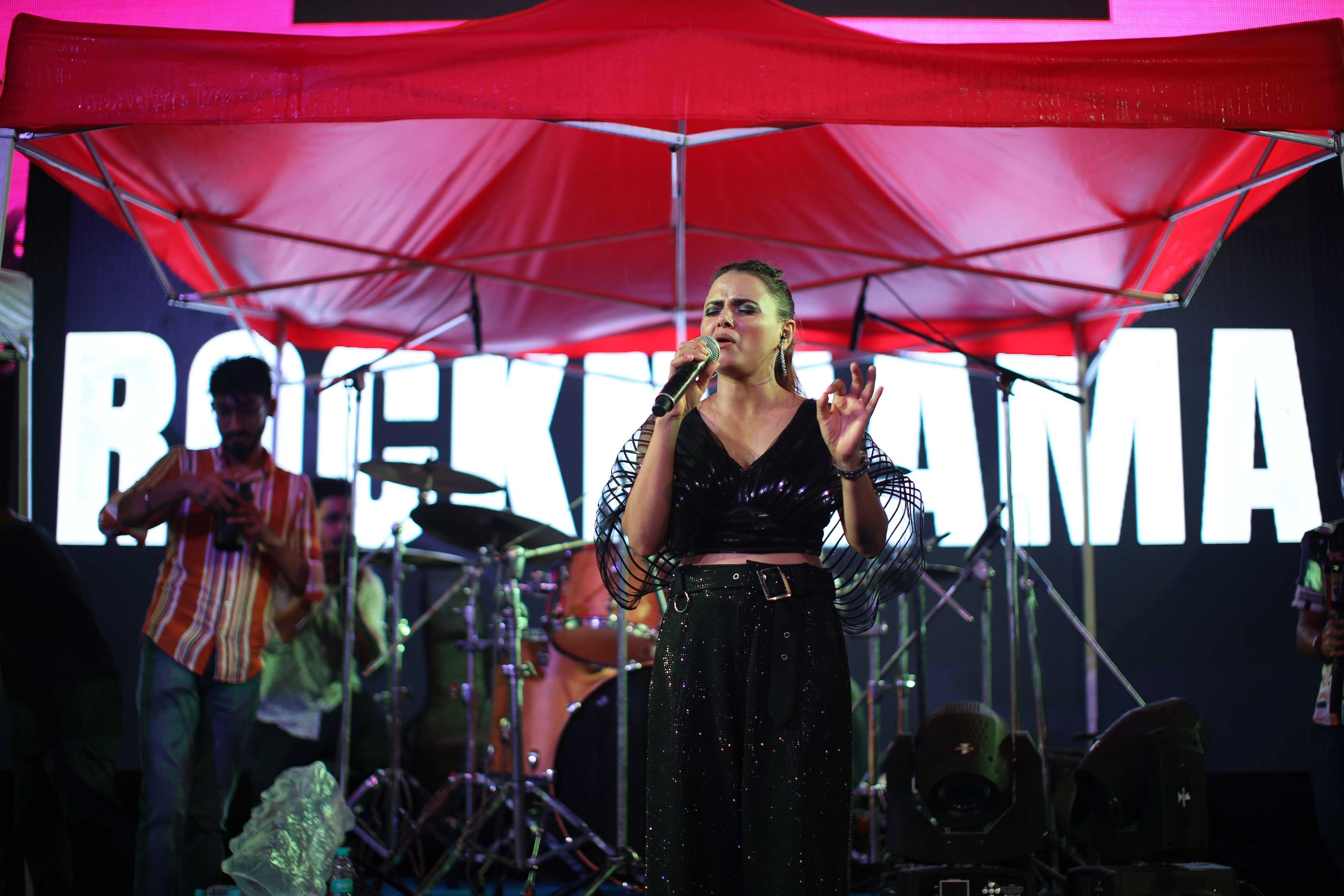 Rocknaama band’s performance made it an unforgettable evening. Rocknaama band’s performance made it an unforgettable evening.