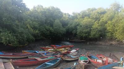 The project, which was taken up by the City and Industrial Development Corporation (CIDCO), was halted on grounds that it will permanently affect livelihoods of fisherfolk operating from a boat-landing centre in Uran Koliwada (HT Photo) The project, which was taken up by the City and Industrial Development Corporation (CIDCO), was halted on grounds that it will permanently affect livelihoods of fisherfolk operating from a boat-landing centre in Uran Koliwada (HT Photo)